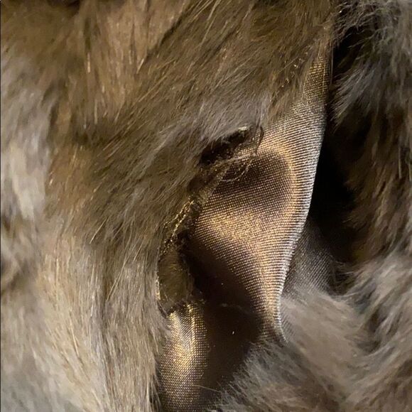 Love Token Reversible Rabbit Fur Vest Olive Green - Picture 14 of 16